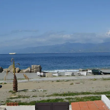 Terrazza Sullo Stretto Gæstehus